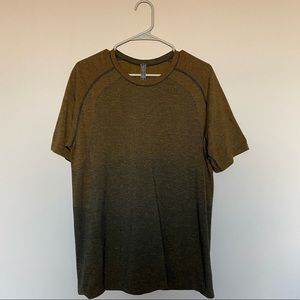 Lululemon - Metal Vent Tech Short Sleeve shirt - Large